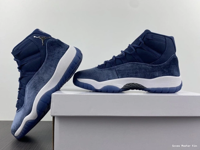 MIDNIGHT JORDAN 11 AIR AR0715-441 NAVY VELVET WMNS 0712